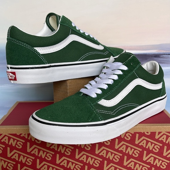 Vans WMNS Old Skool
Color Theory Greener Past
VN0005UF6QU
Sneakers - Picture 10 of 16